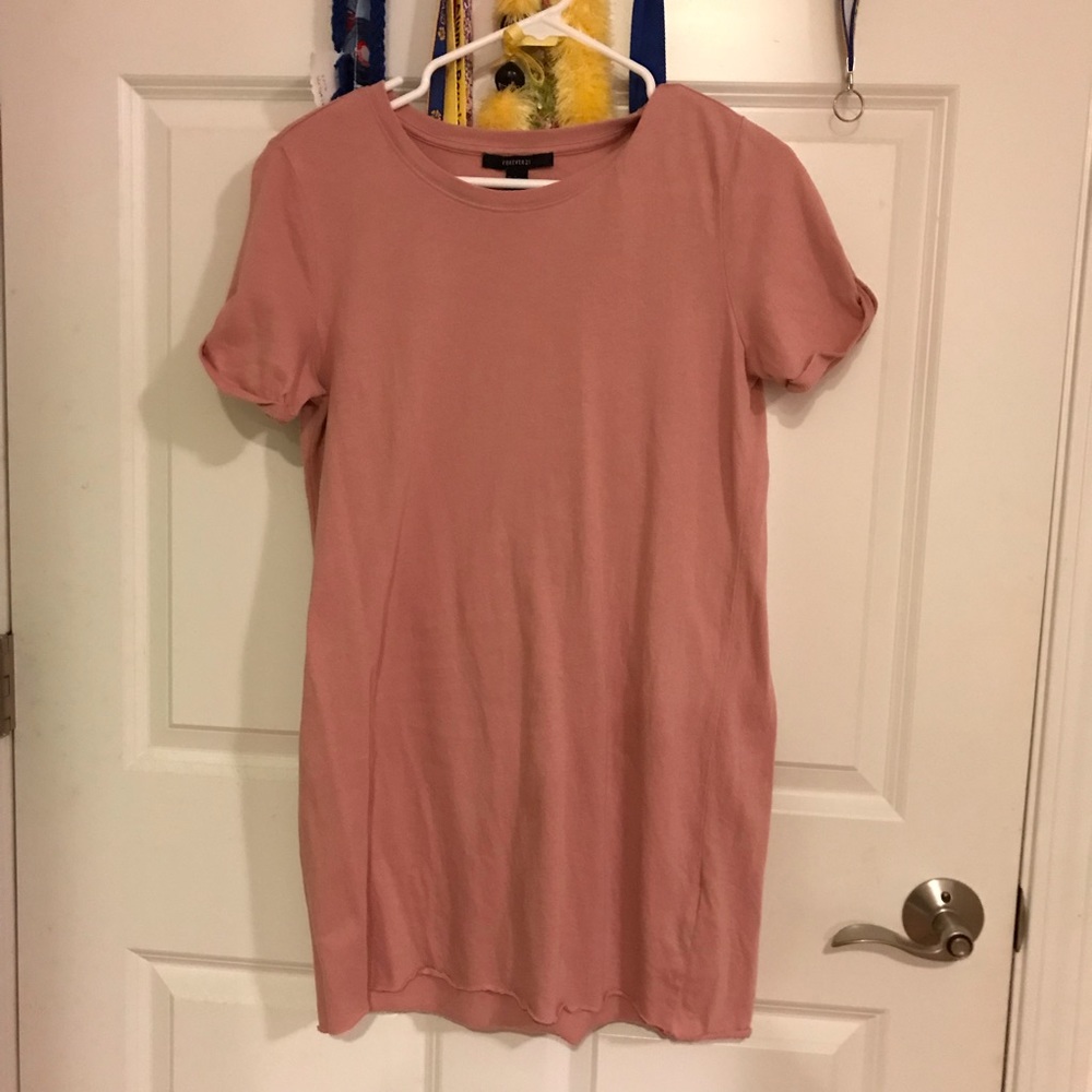Forever 21 t-shirt dress pink size small